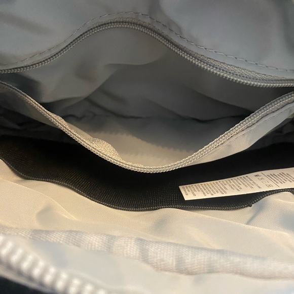 VOORAY Gray Sidekick Crossbody Moto Travel Neoprene Weather-Resistant BRAND NEW - Picture 8 of 9